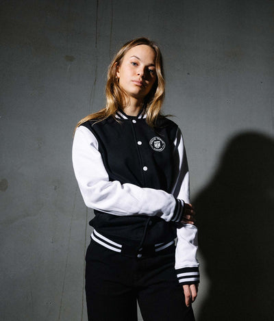Collegejacke "Towers" Schwarz (Backprint)
