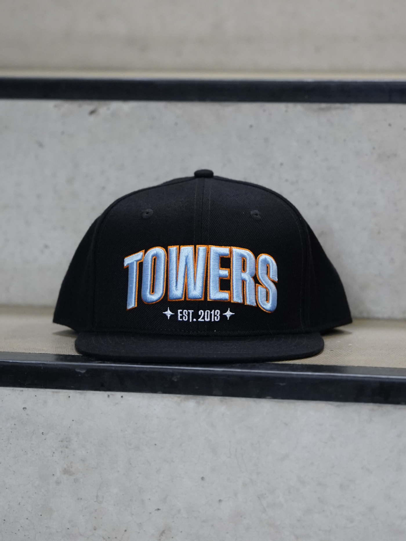 TOWERS Snapback (Blue & Orange) - Erwachsene