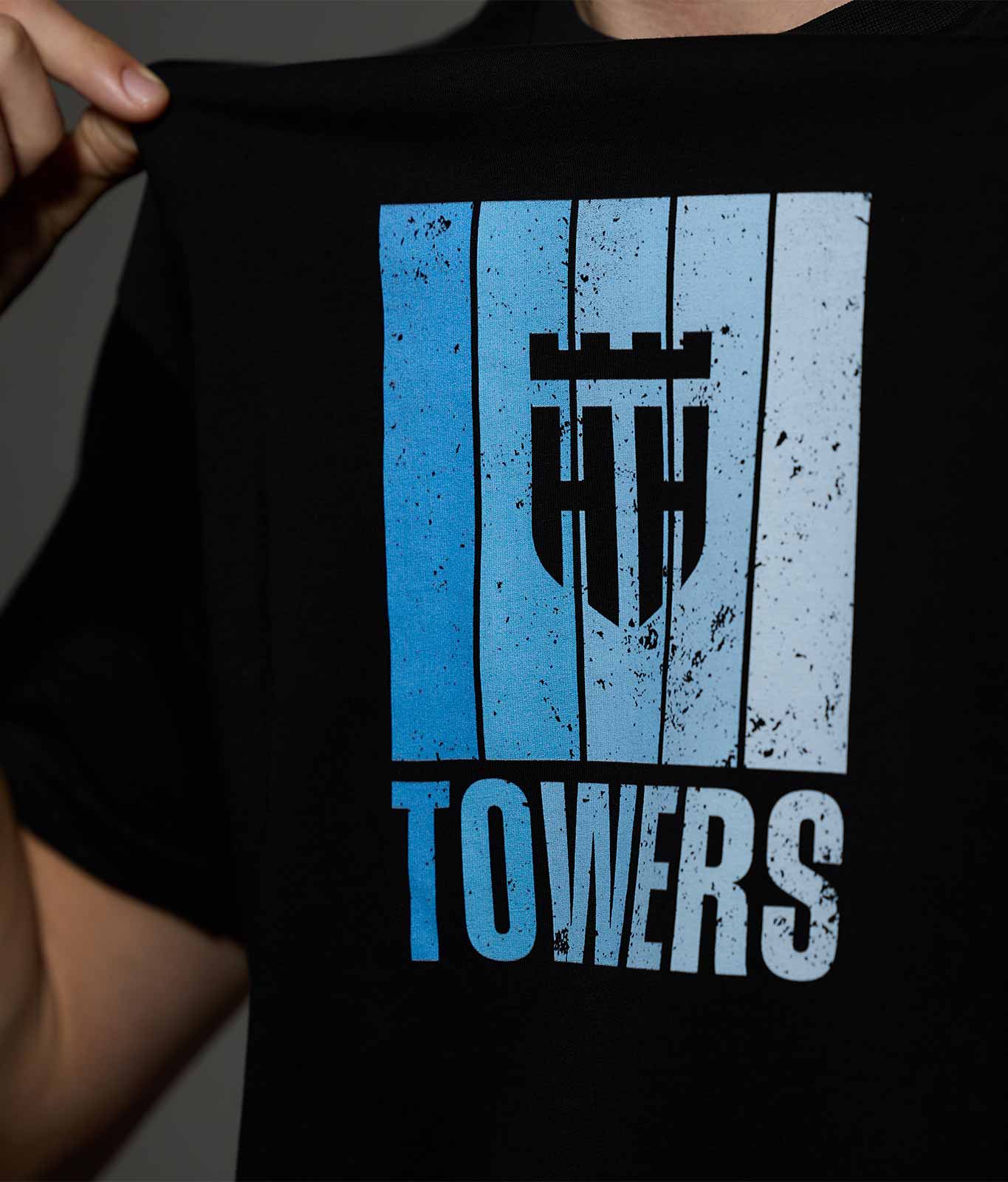 T-Shirt "Retro Towers" Schwarz