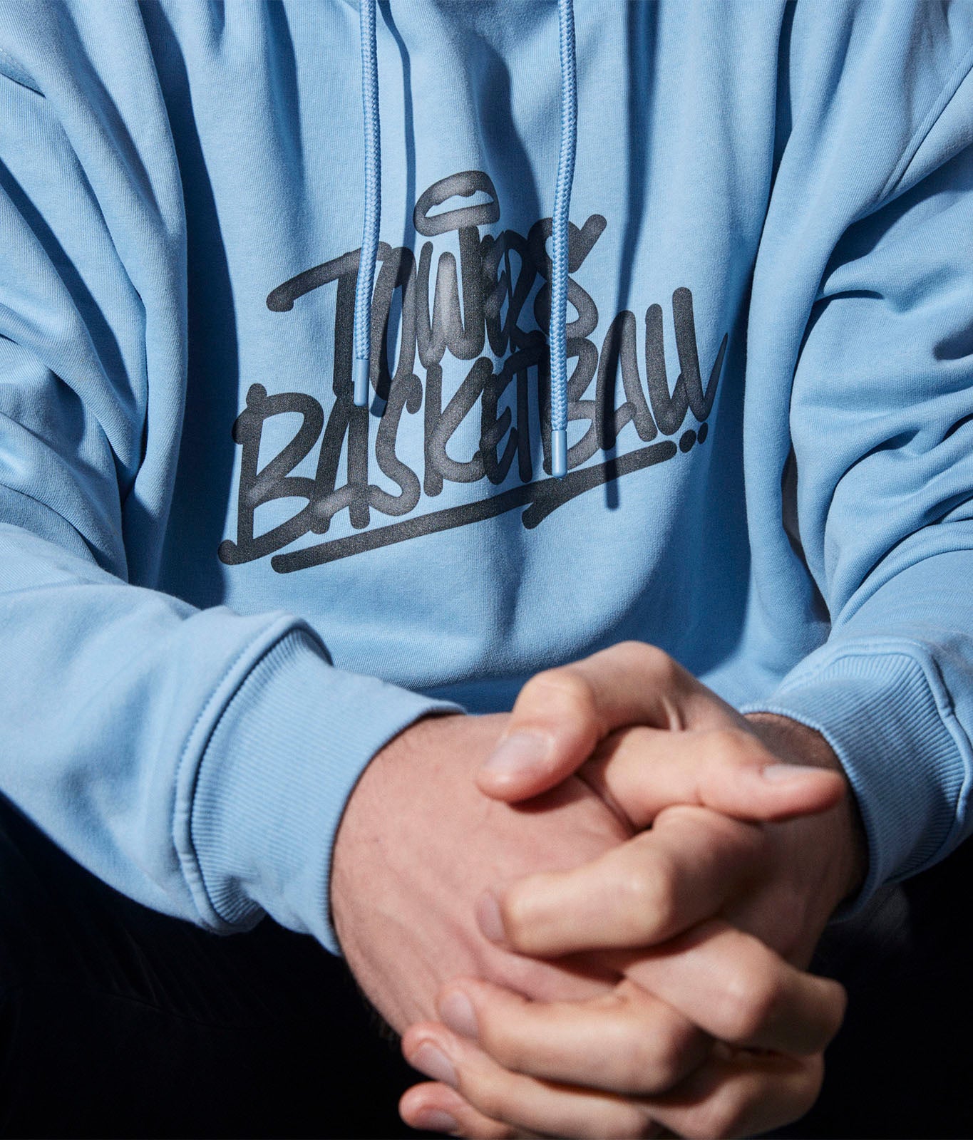 Hoodie "Graffiti" Blau